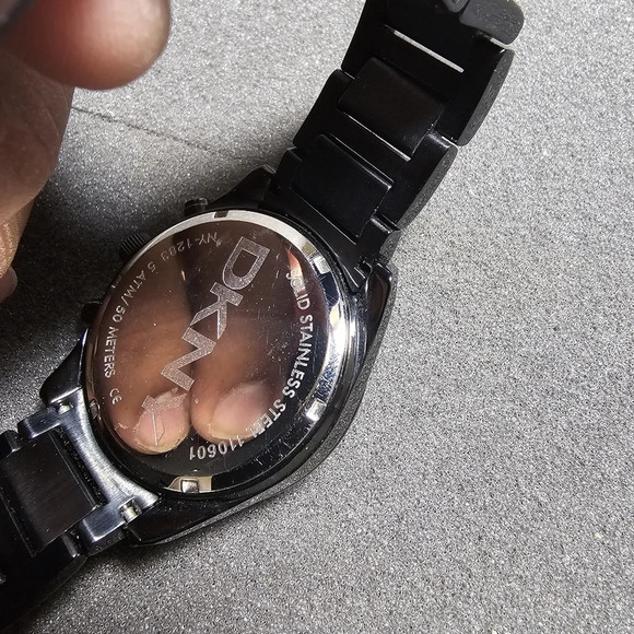 DKNY NY1283 Men's Round Chronograph Watch Black Steel Bracelet Yellow Black Dial - Picture 6 of 10